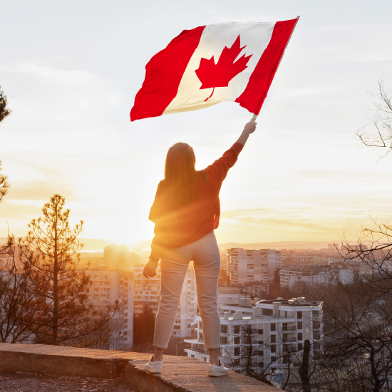 mujer_con_bandera_canada-01